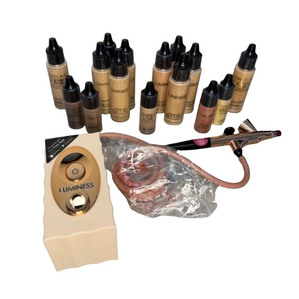 Luminess Air Icon LI-300RGTC Airbrush Makeup System Travel Case 10 Foundations